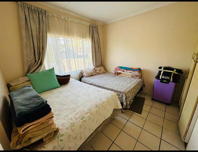 4 BEDROOM FREEHOLD FOR SALE IN EASTWOOD
